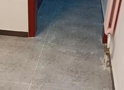 郑州经开区瓷砖空鼓维修公司分享下郑州经开区地砖空鼓了怎么办